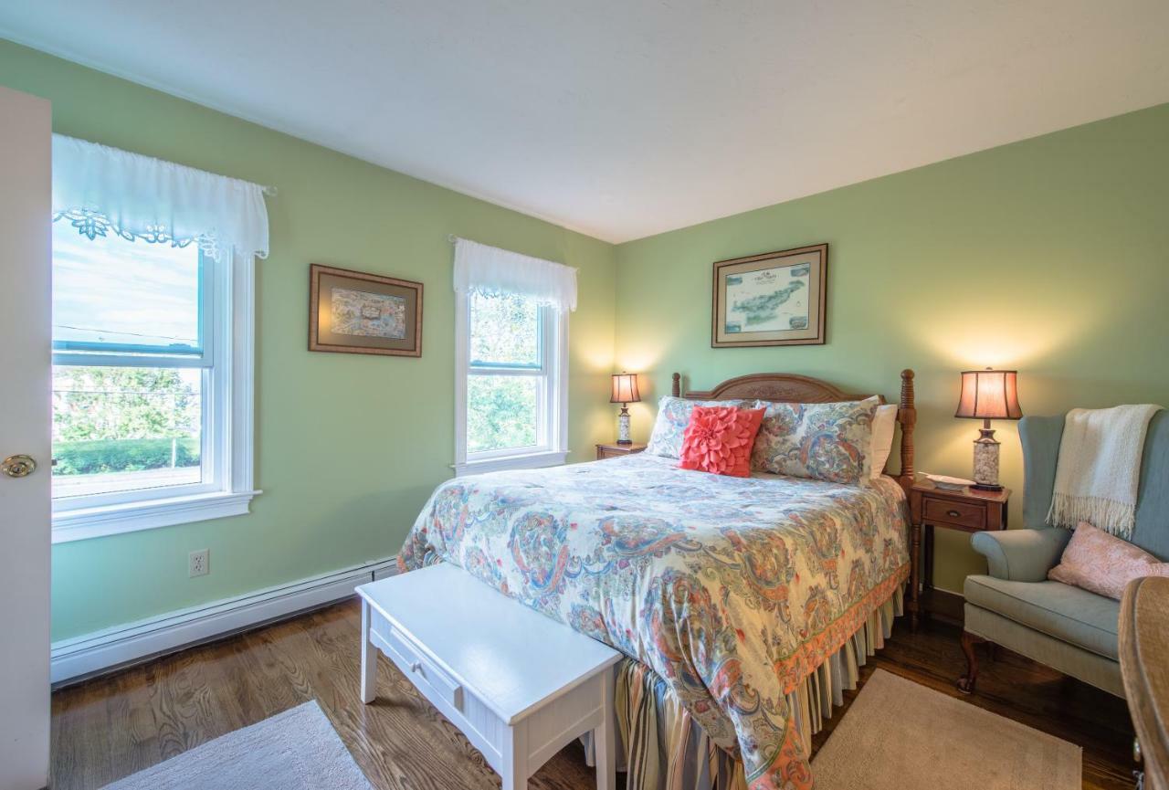 Above The Bay At Thornton Adams House Bed & Breakfast Plymouth Exterior photo